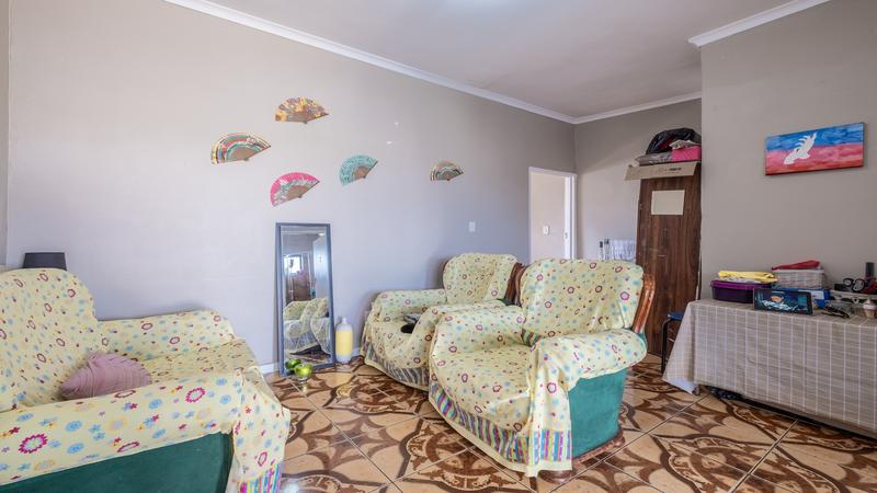 6 Bedroom Property for Sale in Kensington Western Cape